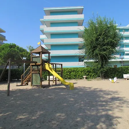 Flat In Wonderful With Swimming Pools
